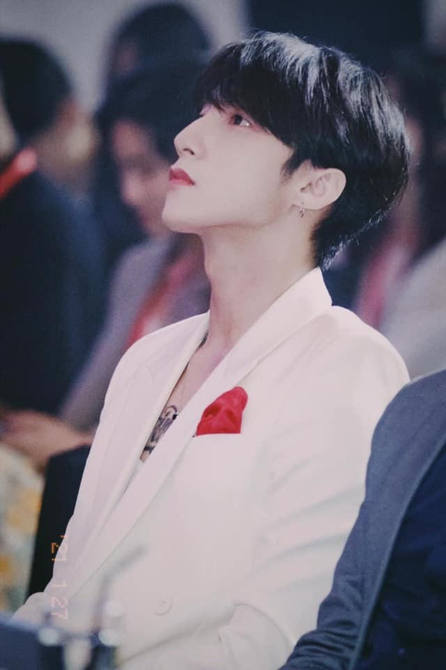 Lộ diện giữa drama đang