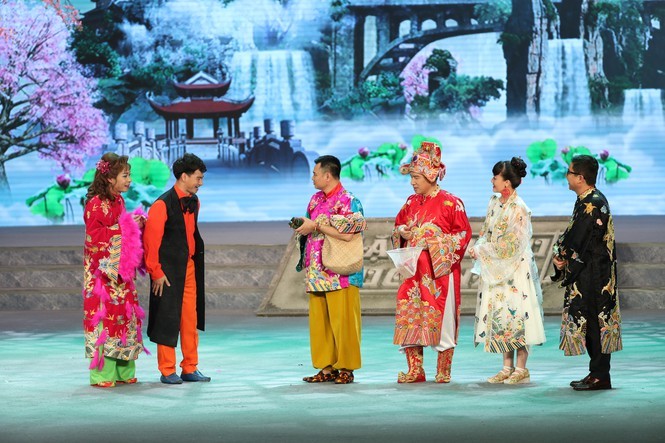 Táo Quân 2021: Lâm Vỹ Dạ là nghệ sĩ miền Nam đầu tiên góp mặt, vé 'chợ đen' giá hàng triệu - ảnh 3