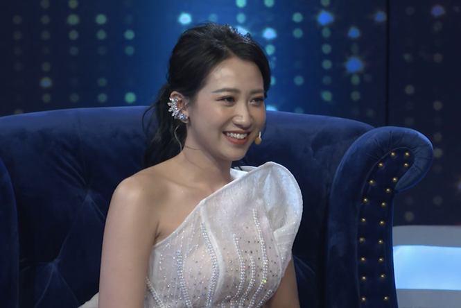 Nữ chính “Người Ấy Là Ai?” chia tay người yêu 3 năm vì yêu xa, Hương Giang đáp trả cực gắt - ảnh 1