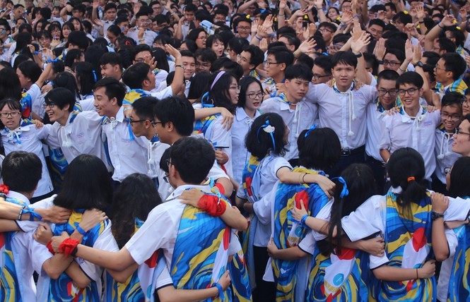 TỐC 1720 – “Kết thúc đẹp” của thế hệ 17–20 trường THPT Chuyên Lê Hồng Phong - ảnh 7