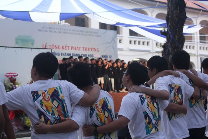 TỐC 1720 – “Kết thúc đẹp” của thế hệ 17–20 trường THPT Chuyên Lê Hồng Phong - ảnh 11