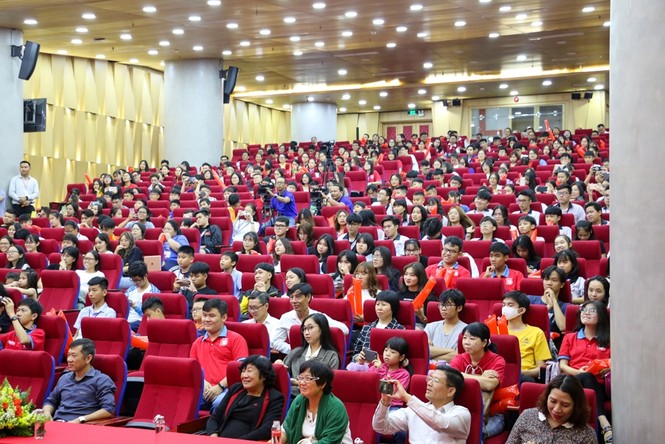 Buổi họp mặt của “con nhà người ta”: Các siêu trí tuệ Việt chia sẻ cuộc sống hậu nổi tiếng - ảnh 2