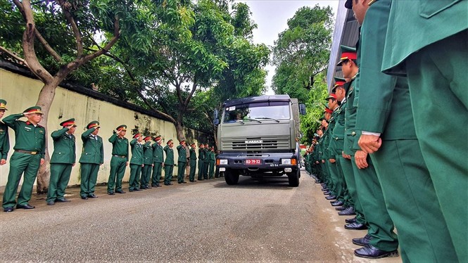 Nam sinh viết ca khúc về 13 chiến sĩ hy sinh ở Rào Trăng: Nhịn ăn để hoàn thành trong đêm - ảnh 1