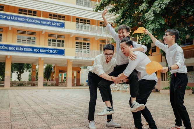 Khi sao Việt kể chuyện thanh xuân: Tình yêu vô vàn cung bậc, tình bạn mộc mạc dễ thương - ảnh 8