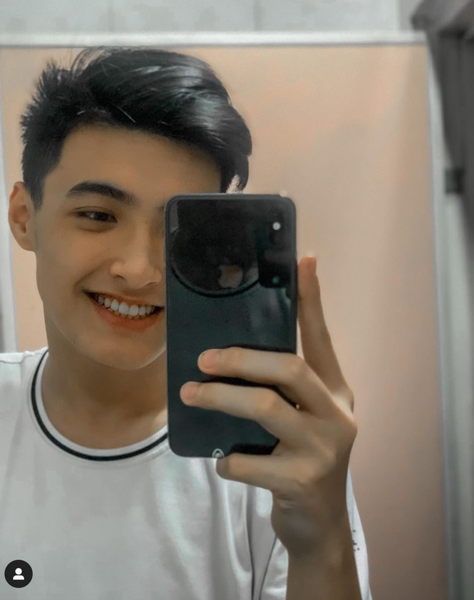 Xuất hiện hotboy