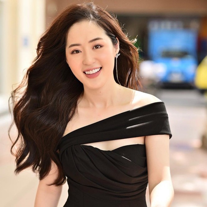 Nữ chính