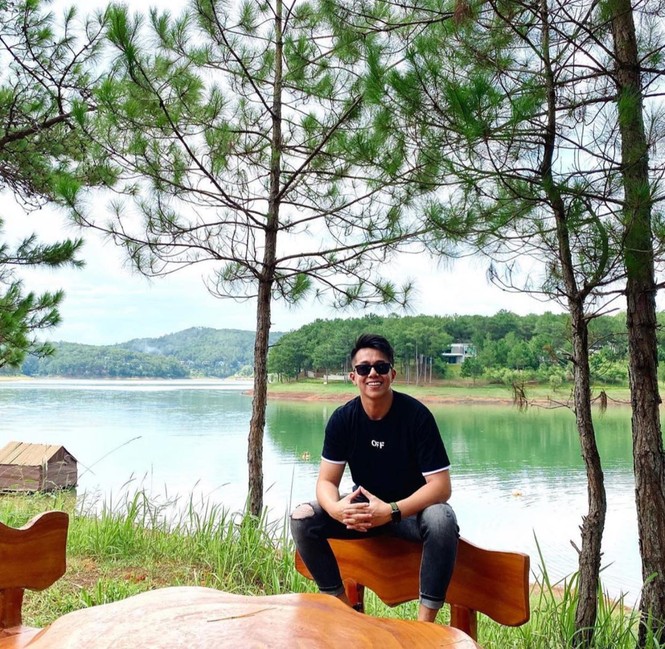 Loạt nam thần