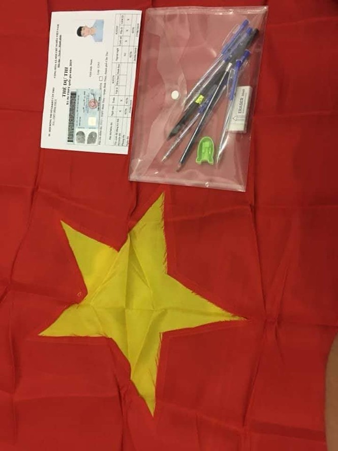 Loạt đồ vật