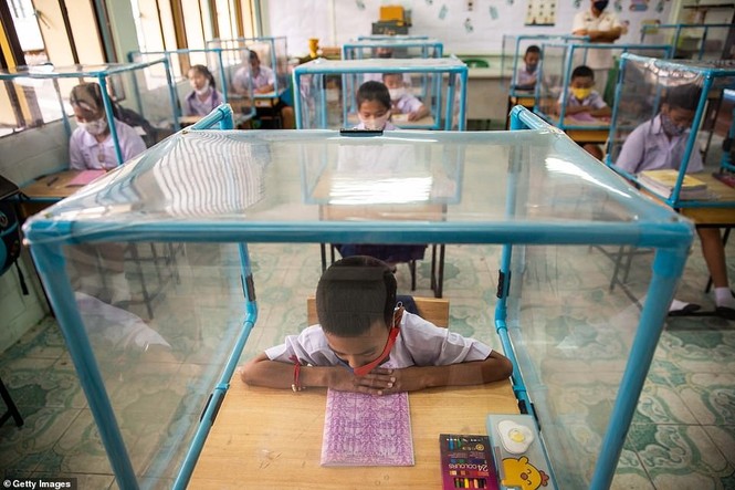 Đến trường an toàn: Học sinh Thái Lan học và chơi trong buồng giãn cách xã hội - ảnh 6
