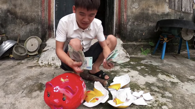 Kênh YouTube của con trai bà Tân Vlog bất ngờ biến mất sau khi bị xử phạt 10 triệu đồng - ảnh 1