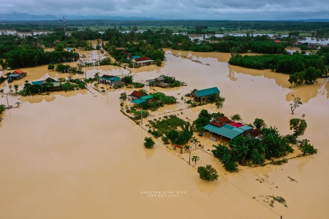 Chùm ảnh Quảng Trị ngập trong