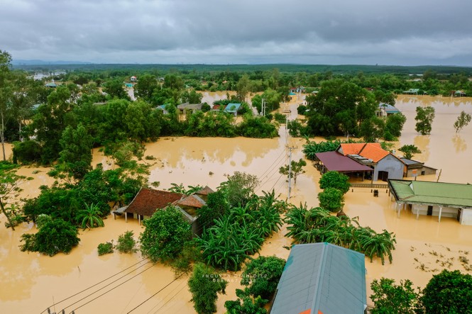 Chùm ảnh Quảng Trị ngập trong