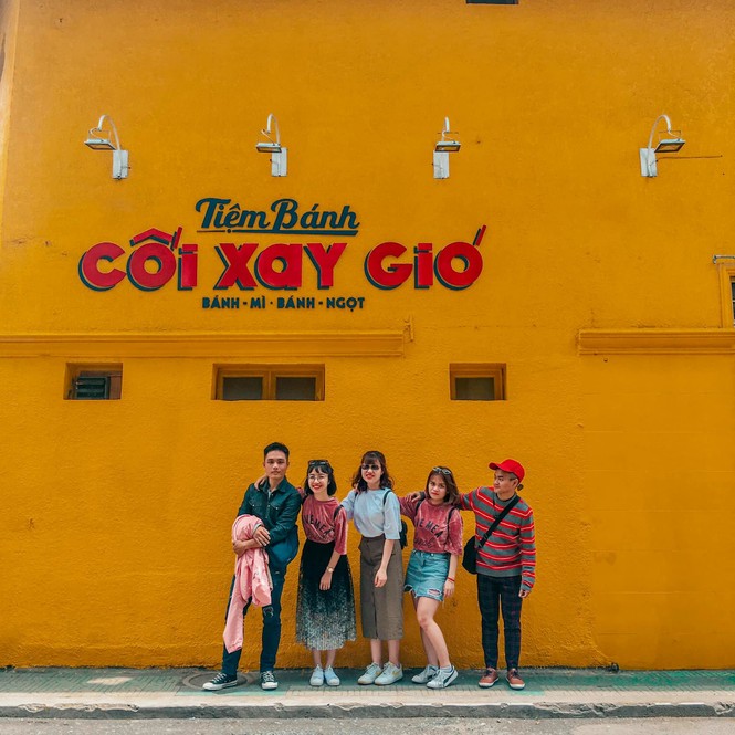 Còn 3 ngày nữa bức tường vàng