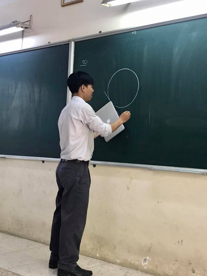 Thầy giáo chơi lớn