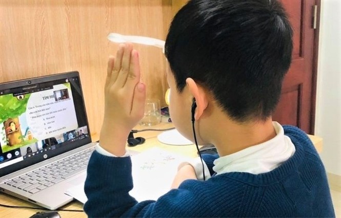 Thêm trường ĐH ở TP.HCM cho sinh viên nghỉ vì COVID-19, sẵn sàng phương án học trực tuyến - ảnh 2