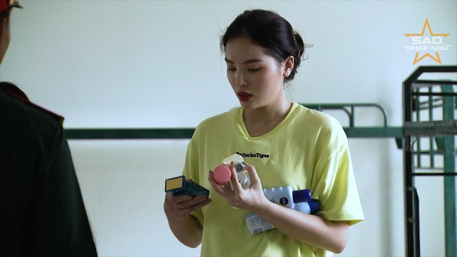 Sao Nhập Ngũ tập 2: Diệu Nhi dù nỗ lực hết sức nhưng vẫn khiến khán giả cười muốn
