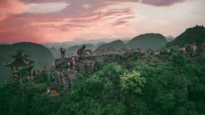 Hang Múa, đồng cừu Gia Viễn (Ninh Bình) lọt top điểm