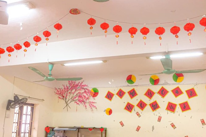 Teen Ninh Bình trang hoàng lớp học đón Tết: Lì xì, câu đối đỏ, bánh chưng xanh đều có đủ! - ảnh 7