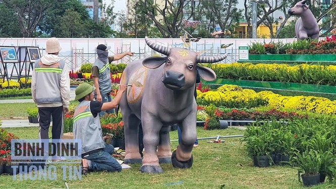 Loạt linh vật năm mới Tân Sửu khắp các tỉnh thành trên cả nước: Mỗi trâu một vẻ, - ảnh 5