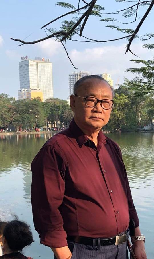 Nhà văn có khuôn mặt giống HLV Park Hang- Seo - ảnh 1