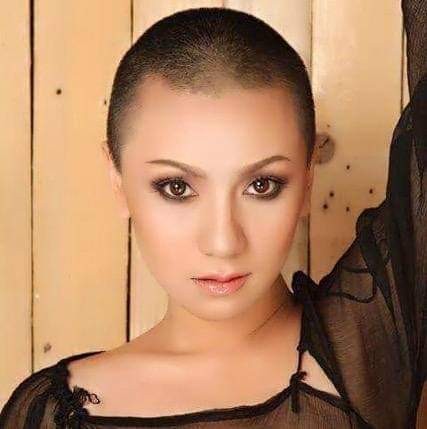 “Bom sex” Y Phụng viên mãn ở tuổi 40 - ảnh 2