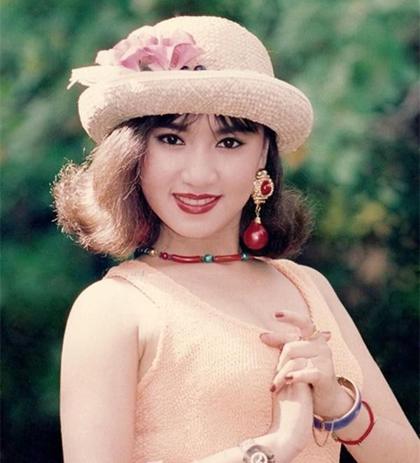 “Bom sex” Y Phụng viên mãn ở tuổi 40 - ảnh 4