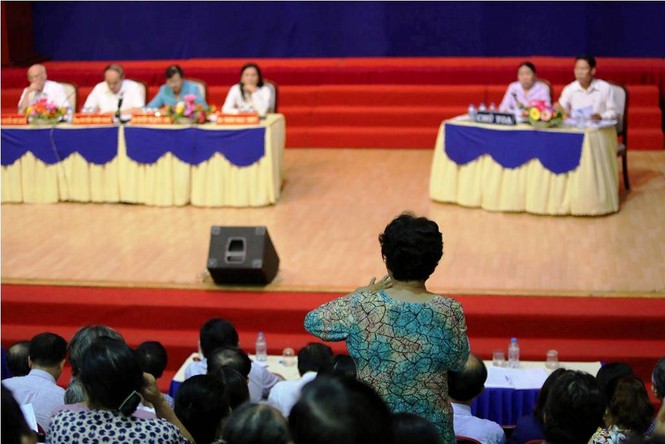 Toàn cảnh buổi tiếp xúc cử tri quận 2 'nóng' với vấn đề Thủ Thiêm - ảnh 5