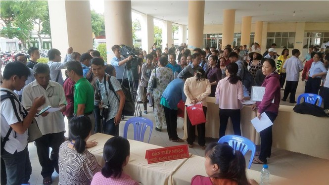 Toàn cảnh buổi tiếp xúc cử tri quận 2 'nóng' với vấn đề Thủ Thiêm - ảnh 1