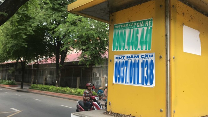 Cận cảnh những điểm đón taxi hoang phế ở Sài Gòn - ảnh 7