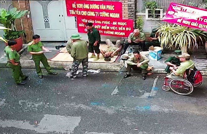 Đóng cửa công ty vì bị nhóm người ‘khủng bố’ đòi nợ - ảnh 4