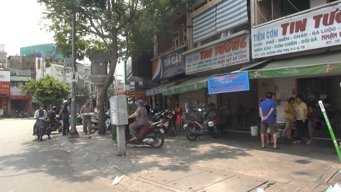 Mâu thuẫn vì bị chó cắn, nhân viên đánh con chủ quán cơm tử vong - ảnh 1