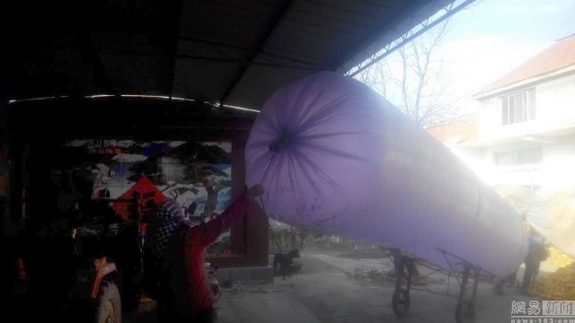 Hết hồn với chiêu mua khí gas bằng… túi nilon để nấu cơm - ảnh 3