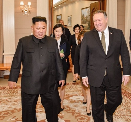 Ông Kim Jong-un nói gì với Ngoại trưởng Mỹ trong cuộc gặp dài 3,5 giờ? - ảnh 1
