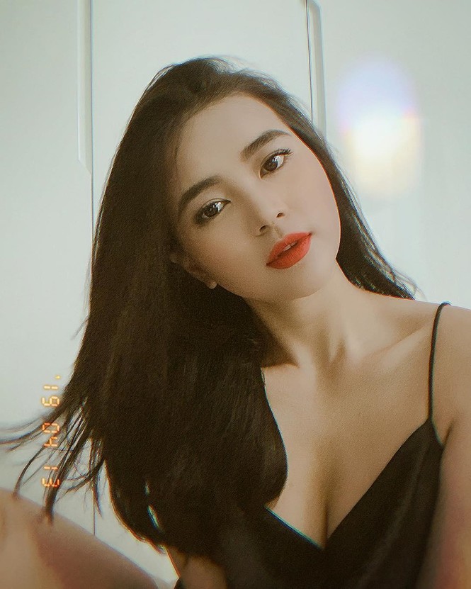 Nữ phi công cưới chồng Tây: 'Tôi có cuộc hôn nhân không bình thường' - ảnh 2