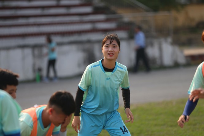 Thu nhập 1,3 triệu/tháng và kiếp sống mòn ở CLB bóng đá nữ Thái Nguyên - ảnh 7