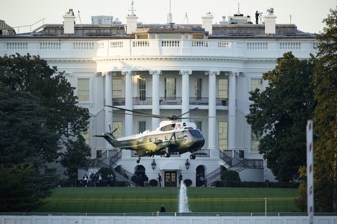 Ông Trump nhập viện điều trị COVID-19, chưa chuyển giao quyền lực cho phó tướng - ảnh 2