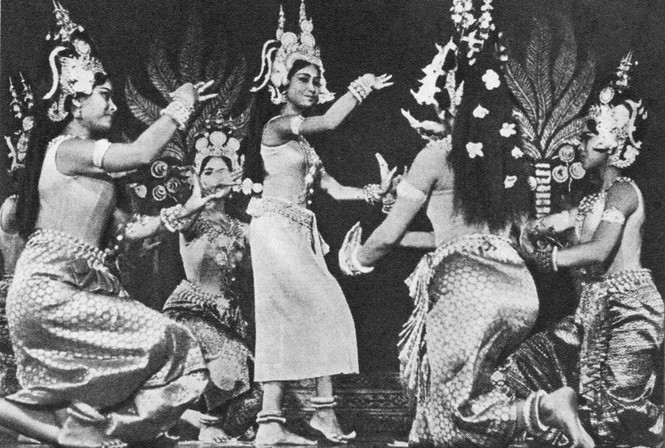 Công chúa Campuchia Norodom Buppha Devi hồi sinh Apsara ballet truyền thống qua đời Thái Lan - ảnh 2