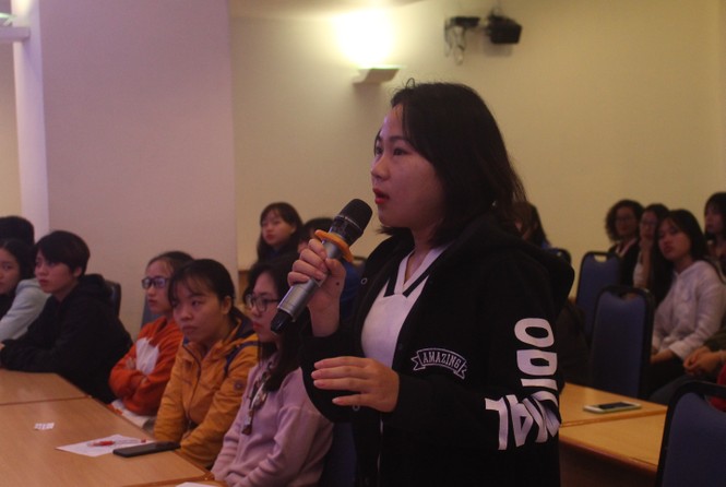 Cựu CEO Facebook giao lưu khởi nghiệp với sinh viên Đà Nẵng - ảnh 3