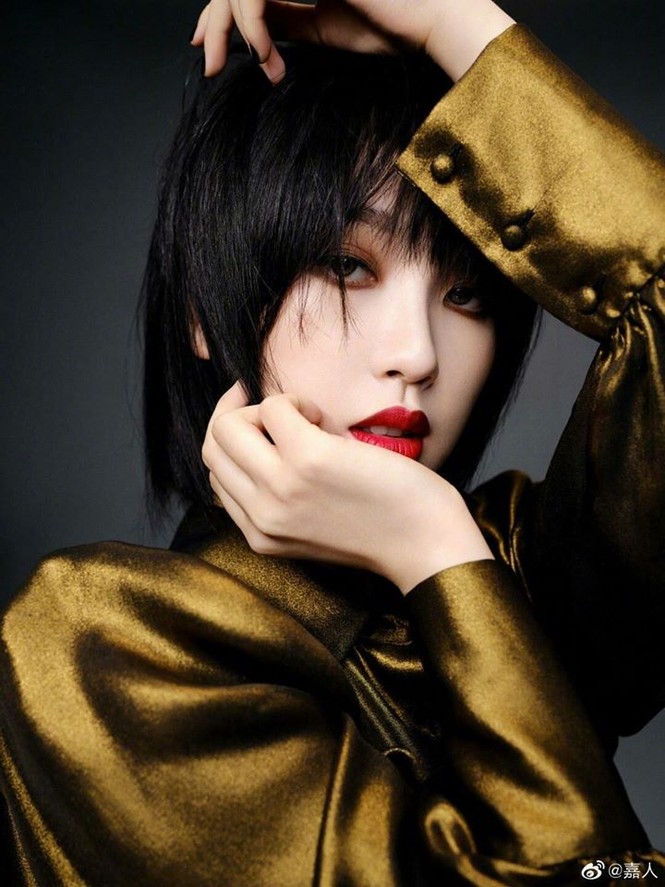 Ngu Thư Hân (THE9) bất ngờ được Yves Saint Lauren