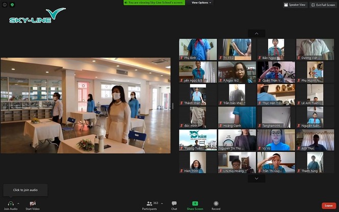 Đà Nẵng: Dự khai giảng online có 1-0-2, teen nhớ bạn bè, thầy cô, trường lớp lắm rồi! - ảnh 1