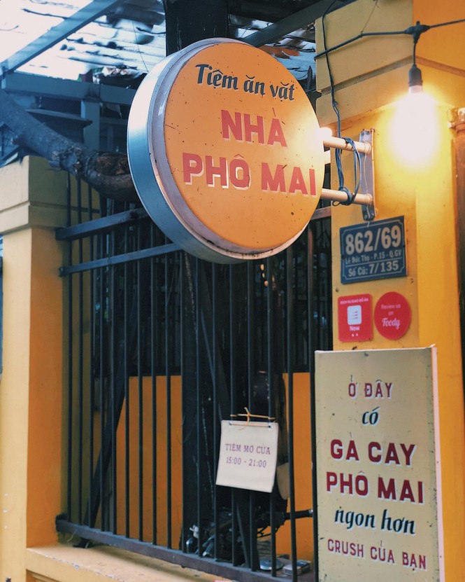 TP.HCM: “Phá đảo” tiệm xiên que đồng giá 8K và nhà phô mai béo thơm trên từng cây số - ảnh 5