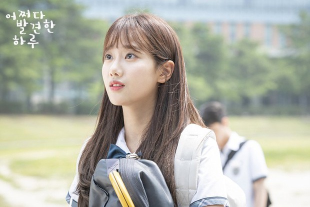 Phải vượt qua ngọn núi này, em mới thấy được thung lũng cỏ hoa rực rỡ ở phía bên kia - ảnh 2