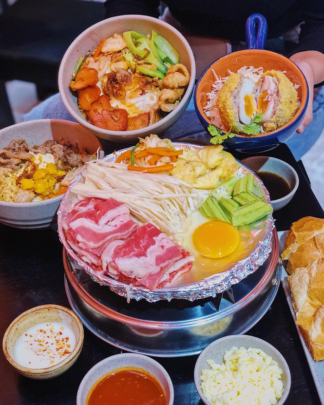 Một cuộc hẹn thơm béo với gà nướng phô mai và bánh tráng chấm bơ - ảnh 1