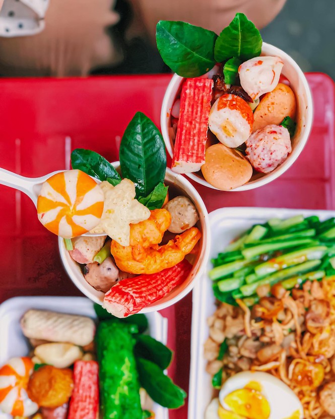 Sài Gòn trở lạnh, cùng gõ cửa thế giới xiên que và gà nướng phô mai - ảnh 3