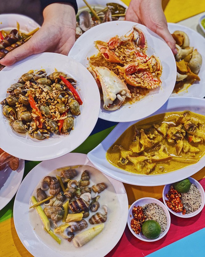 Bạn chọn ăn hải sản “hạt dẻ” vỉa hè hay hải sản kiểu buffet “chanh xả”? - ảnh 4