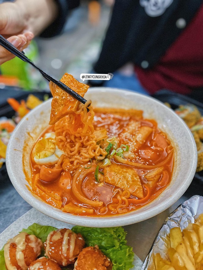 Hẹn hò Sài Gòn: Thực đơn ăn no nứt bụng dưới 100K - ảnh 7