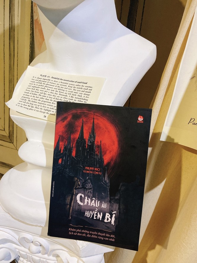 Sách hay mùa Halloween: Trải nghiệm