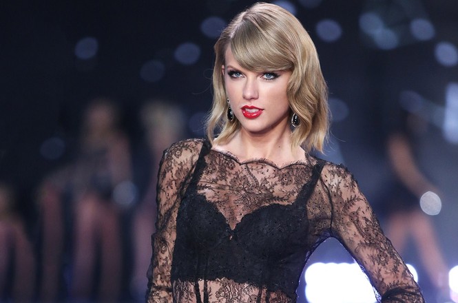 Trong thế giới fangirl: TayTay nắm tay đưa tôi đi qua tháng ngày khó khăn nhất đời mình - ảnh 2