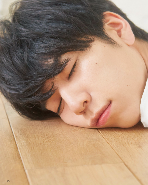 Trong thế giới fangirl: Giữa thế giới ồn ã, tiếng hát của thiên sứ Kouchan là rực rỡ nhất - ảnh 4