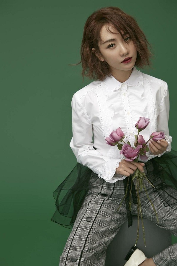 Trong thế giới fangirl: Trăm thương ngàn nhớ gửi Dương Dung, đóa phù dung của tôi - ảnh 3